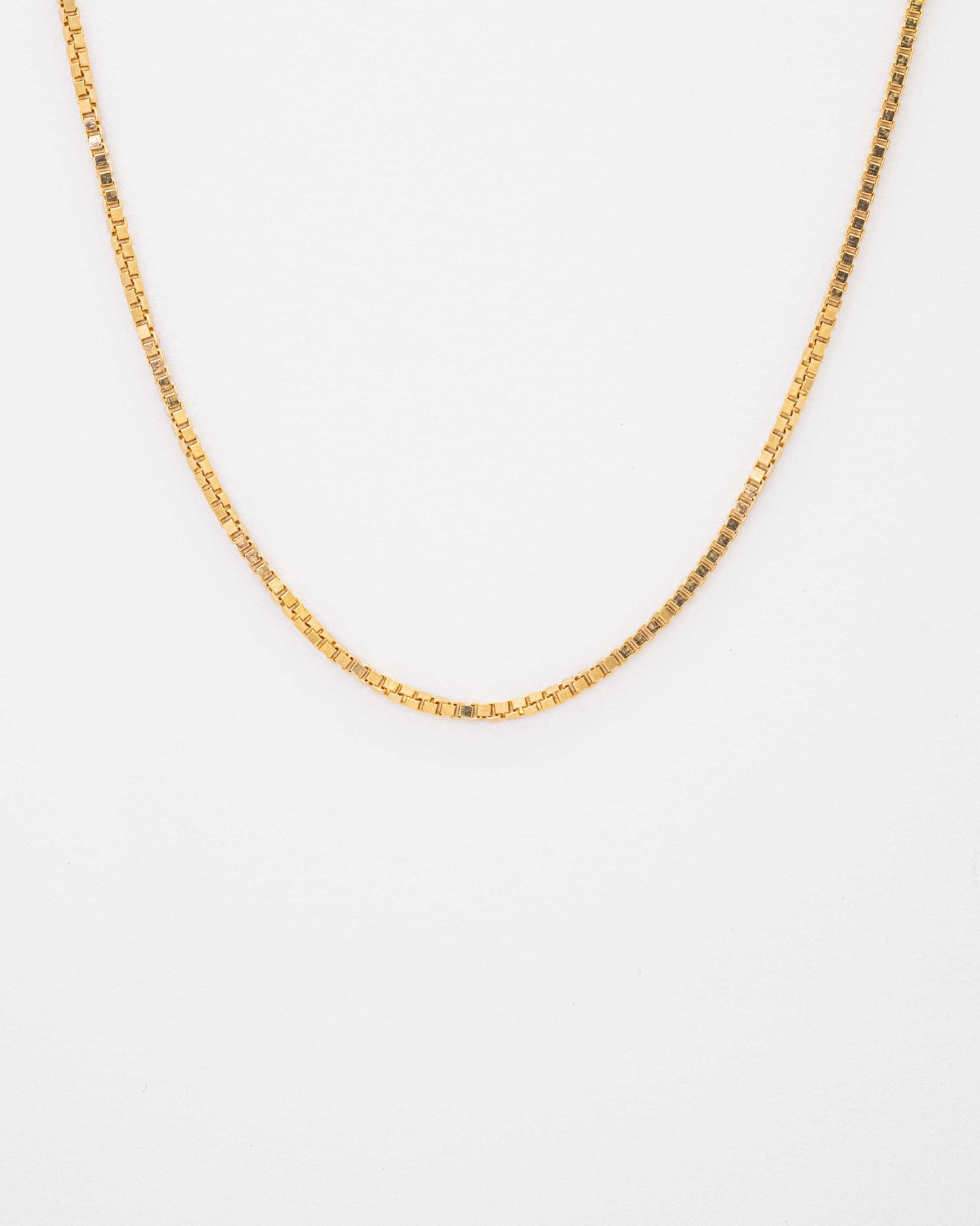 Square chain Necklace Gold