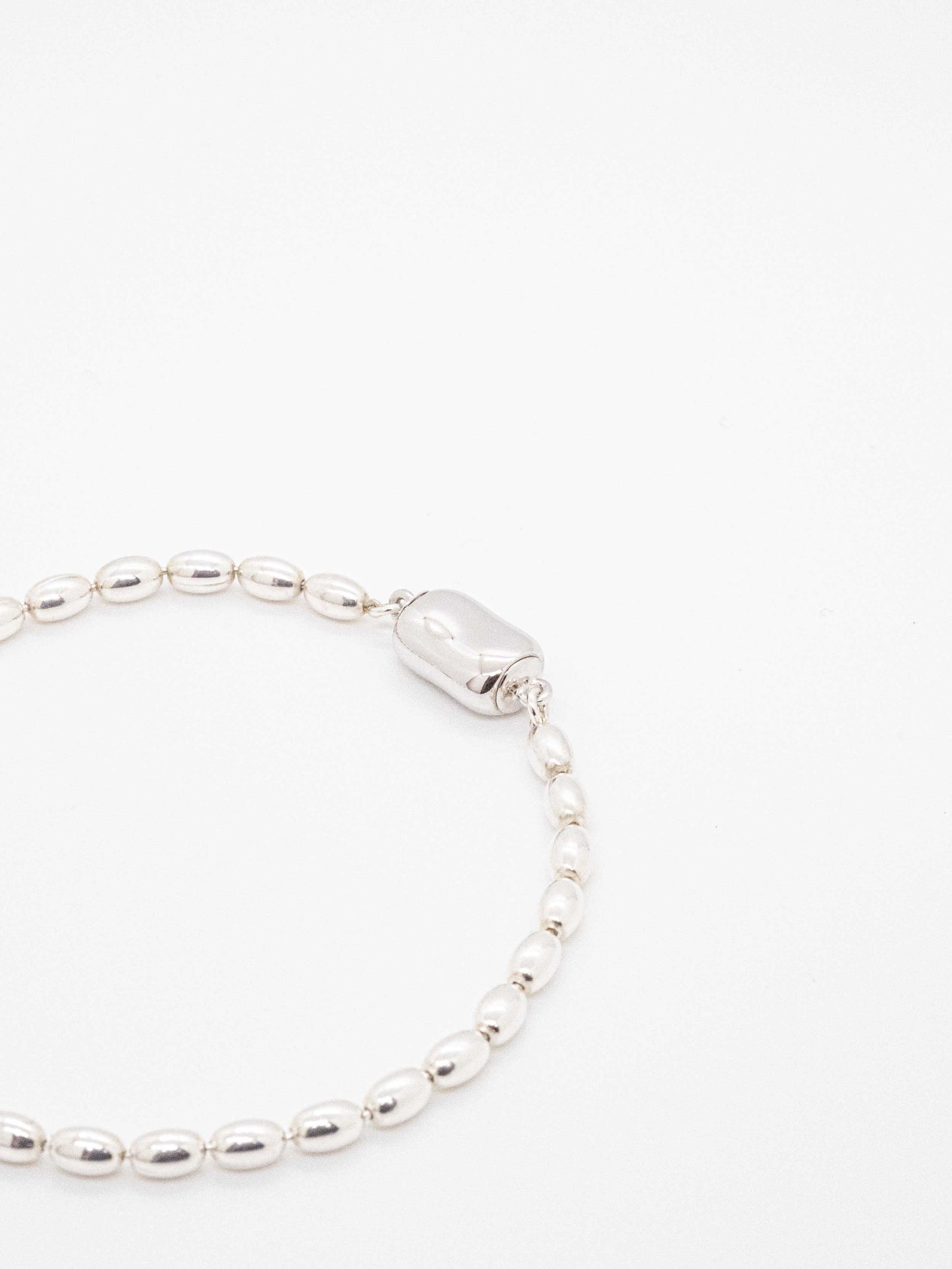 Oval ball silver Bracelet with silver beans