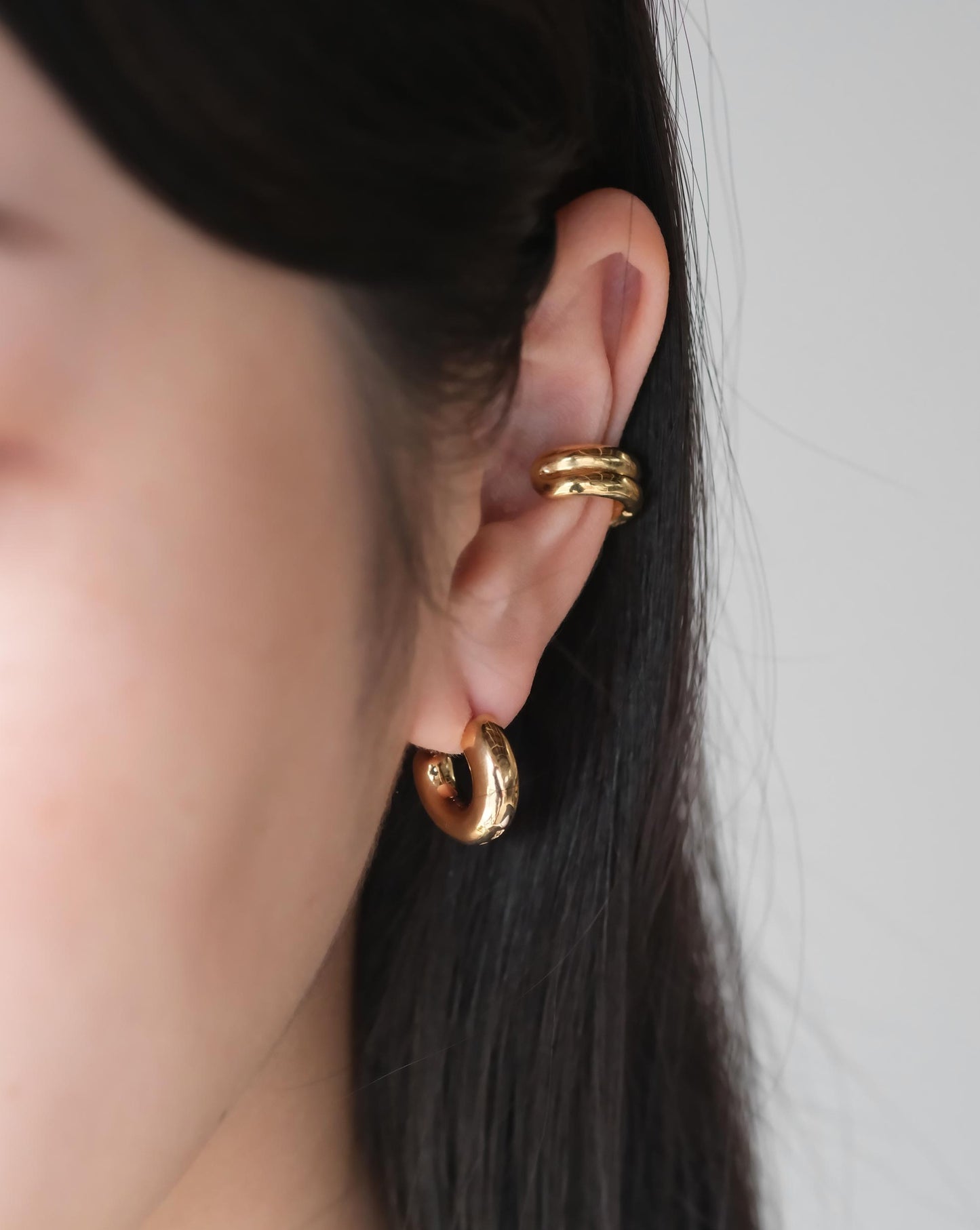 Loop Ear Cuff Gold